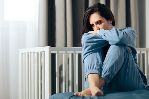 علامات الاكتئاب عند المرأة واكتئاب